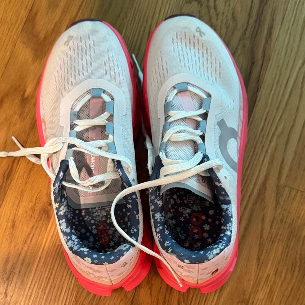 On Running FP Sneakers - White and Pink